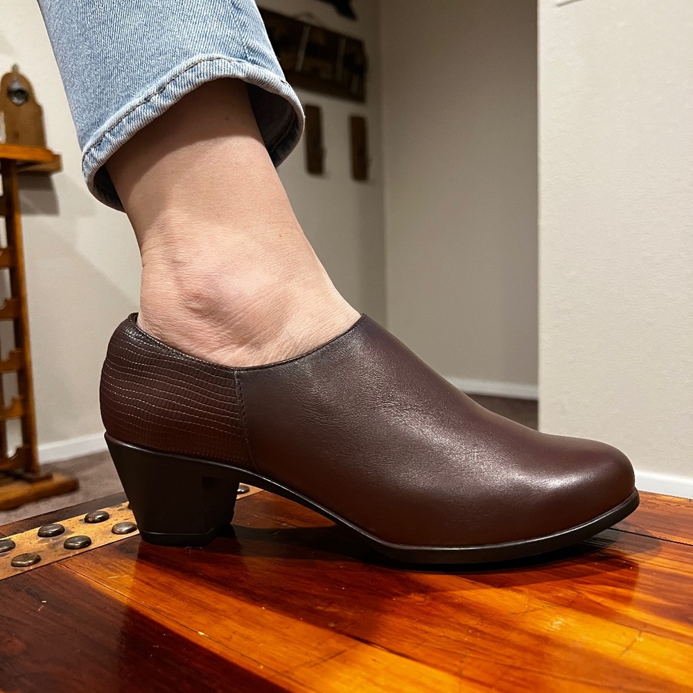 Flexi Leather Booties
